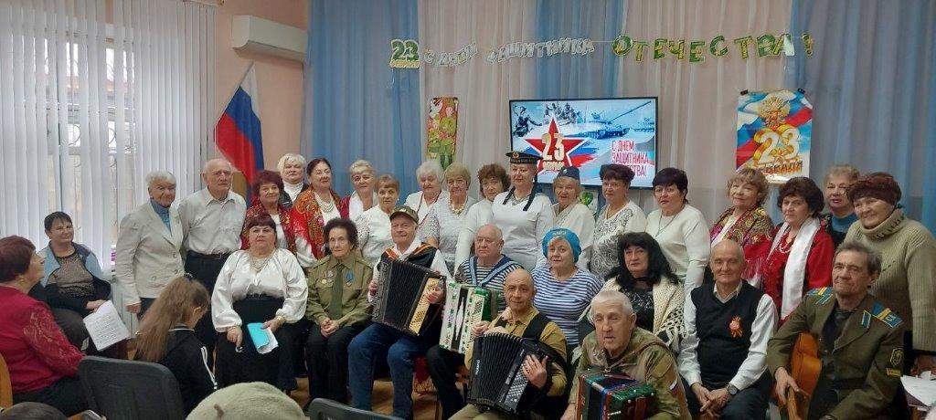 Сотрудники учреждений социального обслуживания организовали ряд мероприятий, посвященных Дню защитника Отчества Сотрудники учреждений социального обслуживания организовали ряд мероприятий, посвященных Дню защитника Отчества