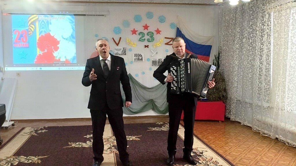 Сотрудники учреждений социального обслуживания организовали ряд мероприятий, посвященных Дню защитника Отчества Сотрудники учреждений социального обслуживания организовали ряд мероприятий, посвященных Дню защитника Отчества