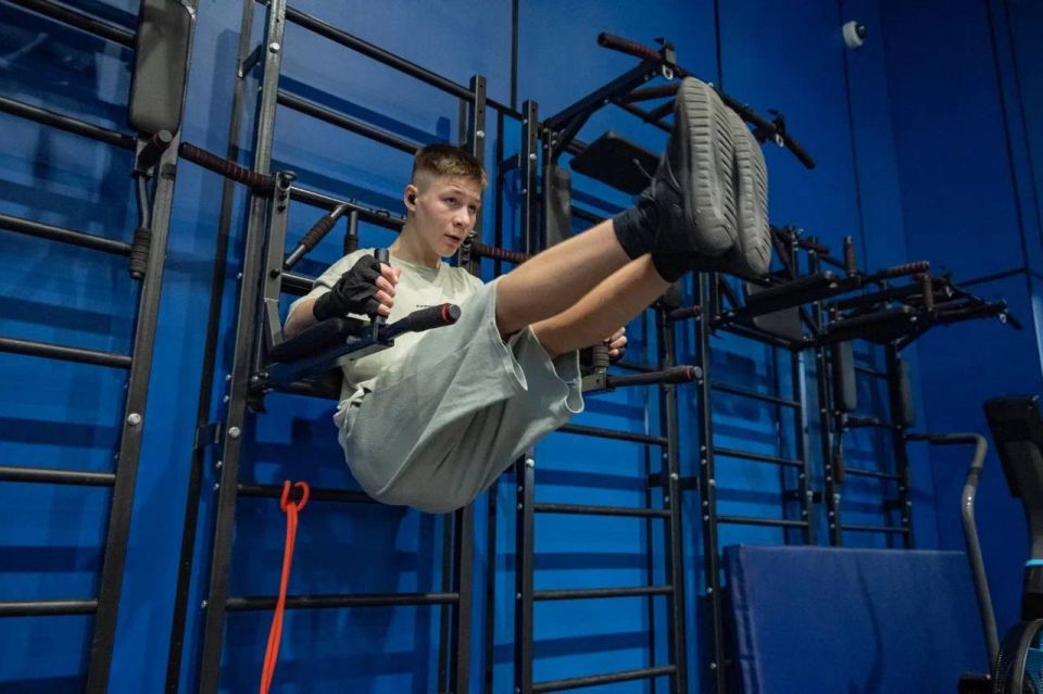 Михаил Развожаев: Физкультурно-оздоровительному комплексу «Спартак» с залом для бокса на улице Вакуленчука исполнился год Михаил Развожаев: Физкультурно-оздоровительному комплексу «Спартак» с залом для бокса на улице Вакуленчука исполнился год