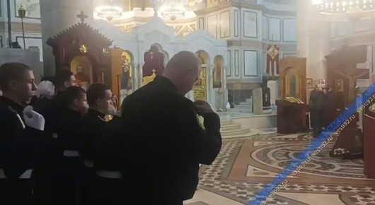 Память святого воина Фёдора Ушакова почтили во Владимирском соборе-усыпальнице адмиралов