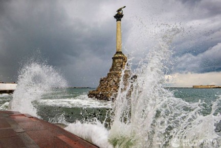 Завтра непогода придет в Севастополь