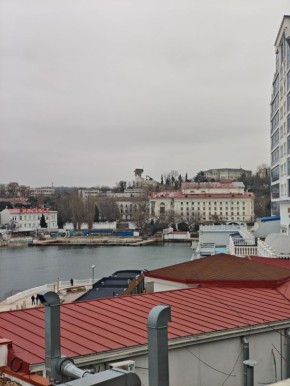 Демонтаж бывшего штаба Черноморского флота на центральном холме в Севастополе