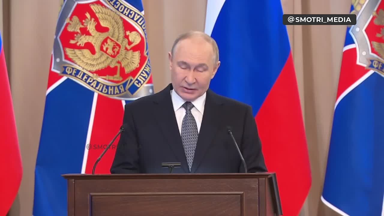 Противник сделал ставку на индивидуальный и массовый террор, когда не смог нанести стратегическое поражение России, заявил Путин