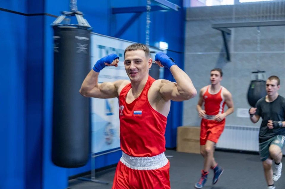 Михаил Развожаев: Физкультурно-оздоровительному комплексу «Спартак» с залом для бокса на улице Вакуленчука исполнился год Михаил Развожаев: Физкультурно-оздоровительному комплексу «Спартак» с залом для бокса на улице Вакуленчука исполнился год