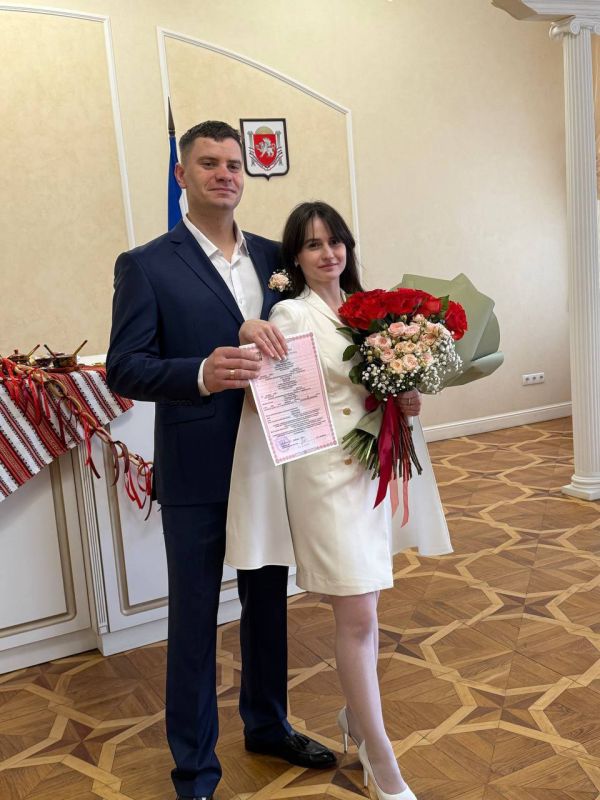 Минувшая неделя выдалась особенно насыщенной для отделов ЗАГС Крыма, которые активно проводили праздничные мероприятия Минувшая неделя выдалась особенно насыщенной для отделов ЗАГС Крыма, которые активно проводили праздничные мероприятия