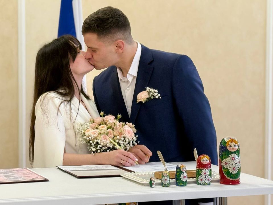 Минувшая неделя выдалась особенно насыщенной для отделов ЗАГС Крыма, которые активно проводили праздничные мероприятия Минувшая неделя выдалась особенно насыщенной для отделов ЗАГС Крыма, которые активно проводили праздничные мероприятия