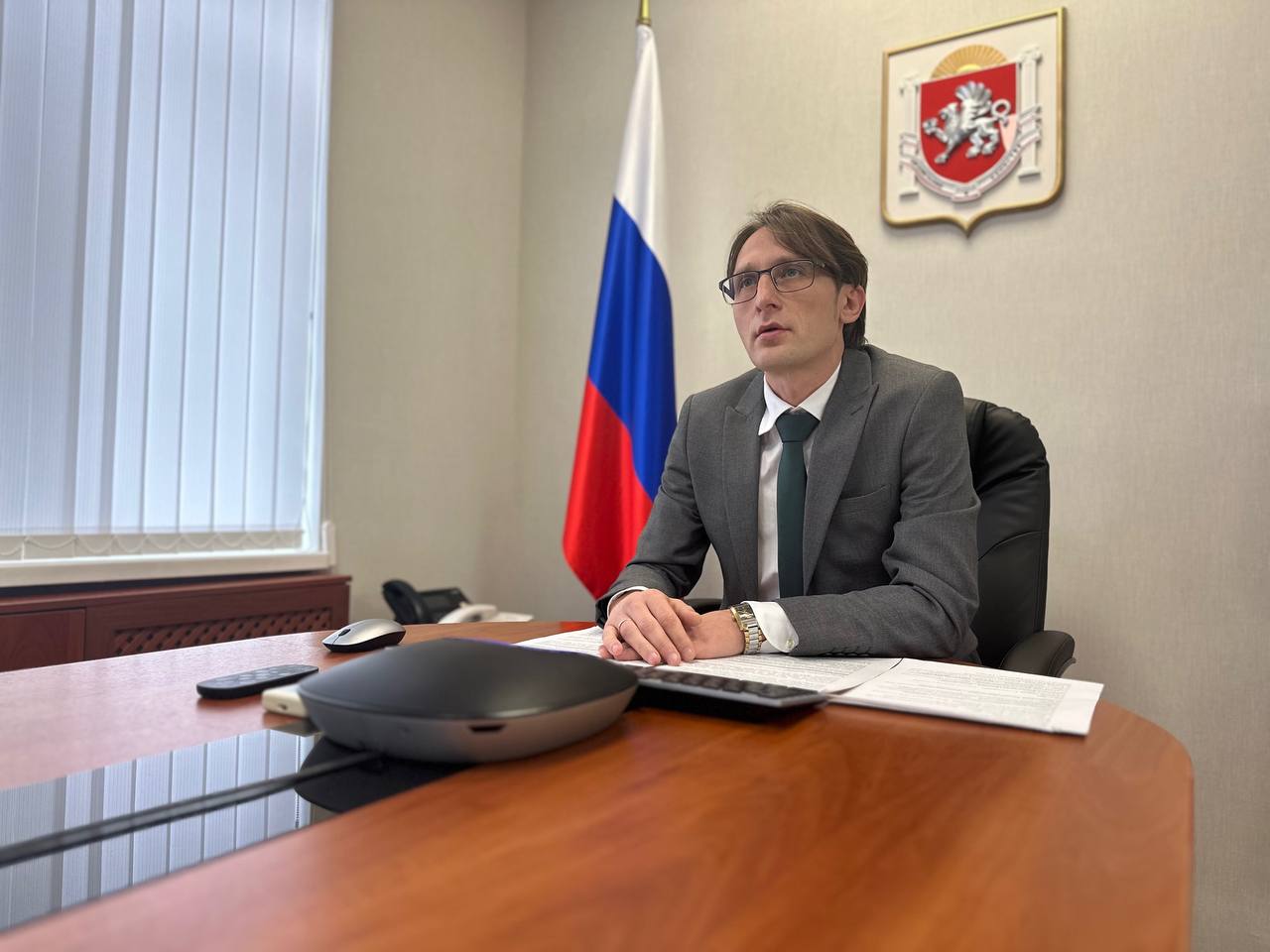 От всего дружного коллектива Министерства курортов и туризма Республики Крым поздравляем с Днём Рождения нашего руководителя - Сергея Александровича Ганзия!