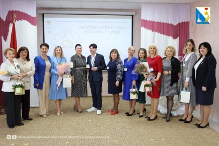 Воспитателем года в Севастополе стал Олег Лоншаков из детского сада № 69