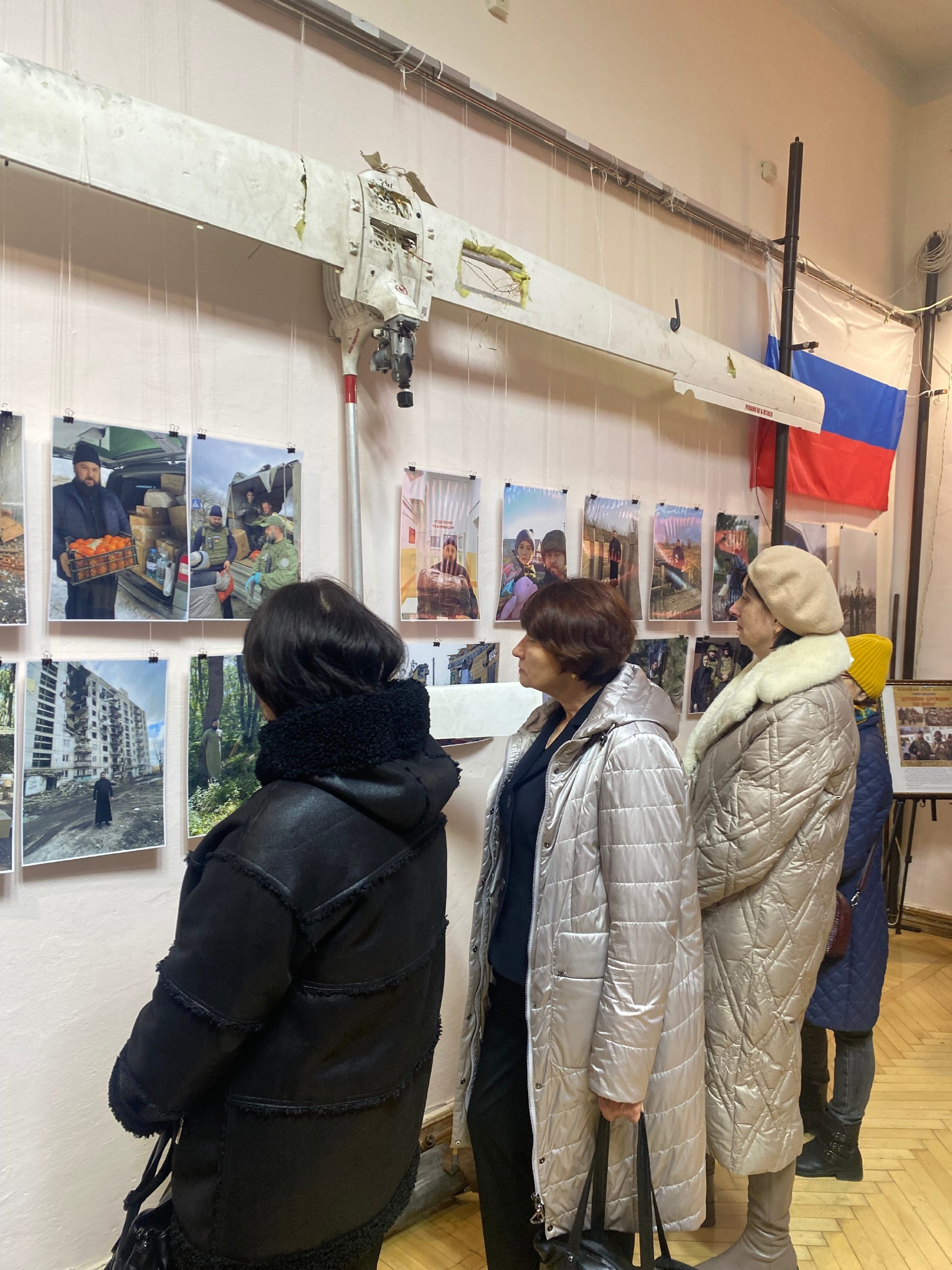 Архивисты Феодосии приняли участие в открытии выставки «Духовное служение на войне» Архивисты Феодосии приняли участие в открытии выставки «Духовное служение на войне»