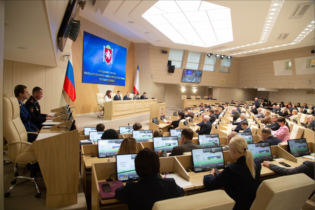 В Крыму стартовала новая образовательная программа по подготовке инженерных кадров В Крыму стартовала новая образовательная программа по подготовке инженерных кадров