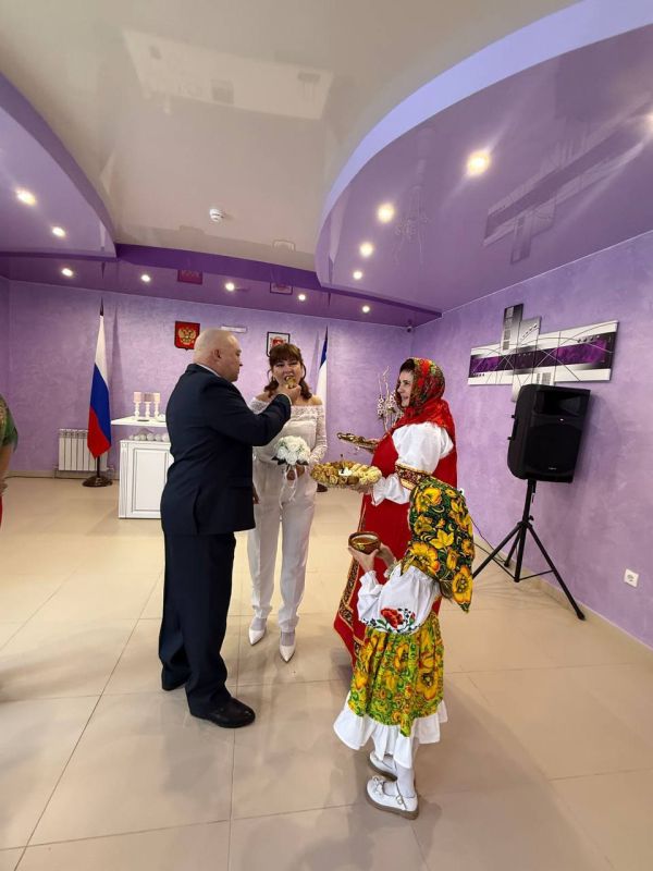 Минувшая неделя выдалась особенно насыщенной для отделов ЗАГС Крыма, которые активно проводили праздничные мероприятия Минувшая неделя выдалась особенно насыщенной для отделов ЗАГС Крыма, которые активно проводили праздничные мероприятия