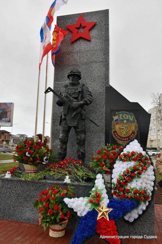 В Судаке открыли памятник участникам СВО