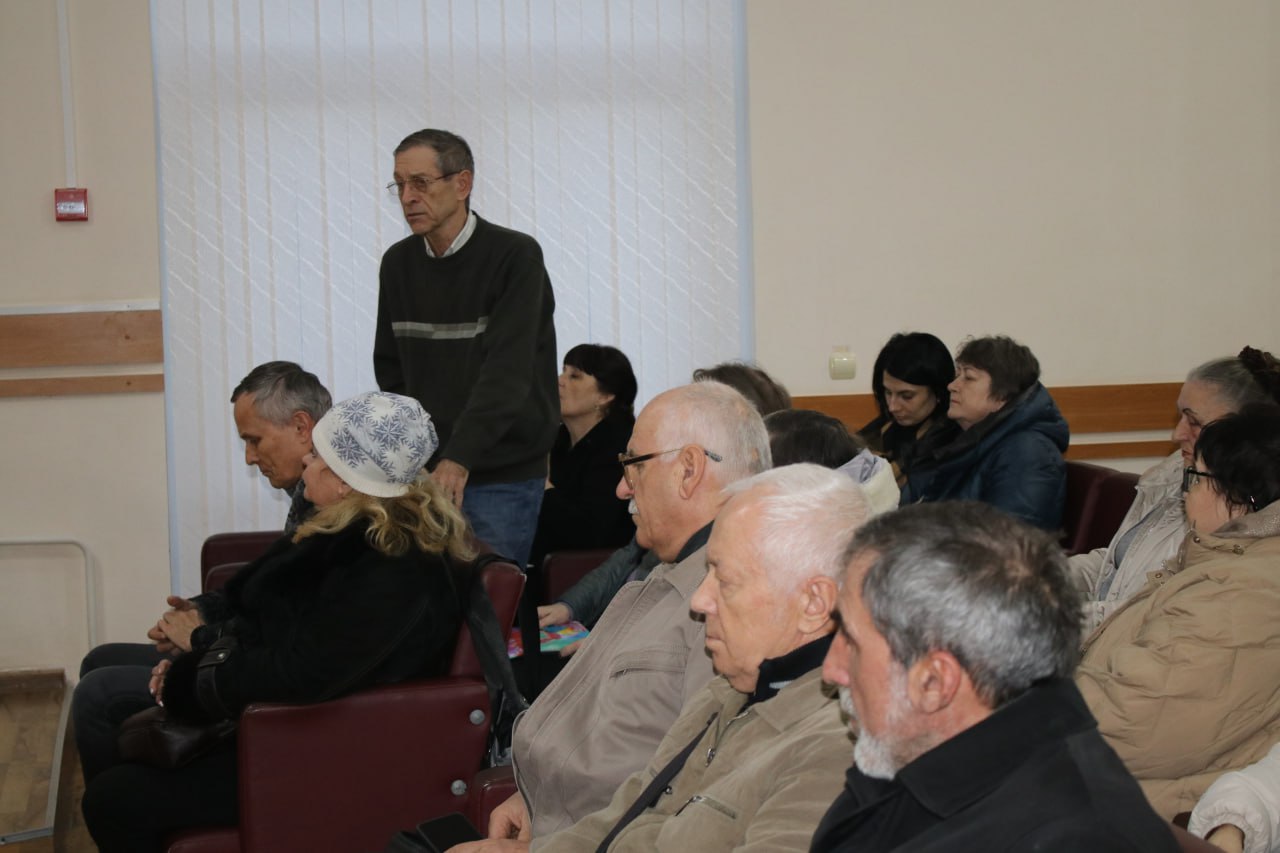 Владимир Ким: Продолжаются встречи с руководителями управляющих организаций и председателями советов многоквартирных домов Феодосийского округа Владимир Ким: Продолжаются встречи с руководителями управляющих организаций и председателями советов многоквартирных домов Феодосийского округа