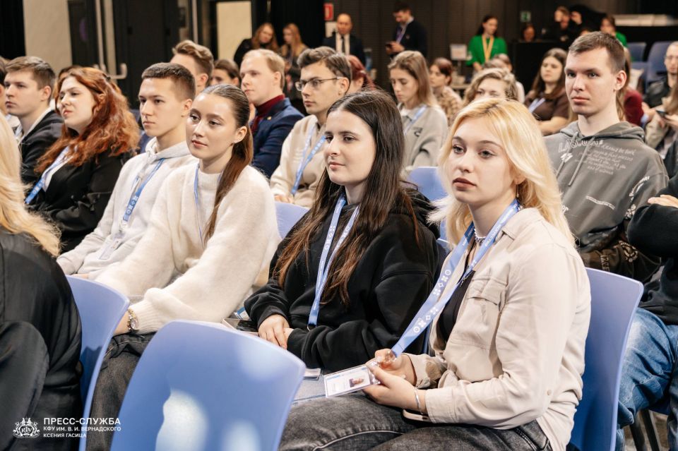 Юрий Нимченко: С 25 по 28 февраля 2026 года на площадке Академии творческих индустрий «Меганом» в г. Судаке проходит образовательная программа «КАДРЫ.КРЫМ: старт в государственную службу» Юрий Нимченко: С 25 по 28 февраля 2026 года на площадке Академии творческих индустрий «Меганом» в г. Судаке проходит образовательная программа «КАДРЫ.КРЫМ: старт в государственную службу»