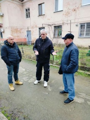 Заместитель главы администрации Олег Шевченко провел выездную встречу с жителями ул. Одесской, 11. Олег Олегович пообщался с керчанами, которых волнует низкое напряжение в сети, особенно в вечернее время. Главный инженер...