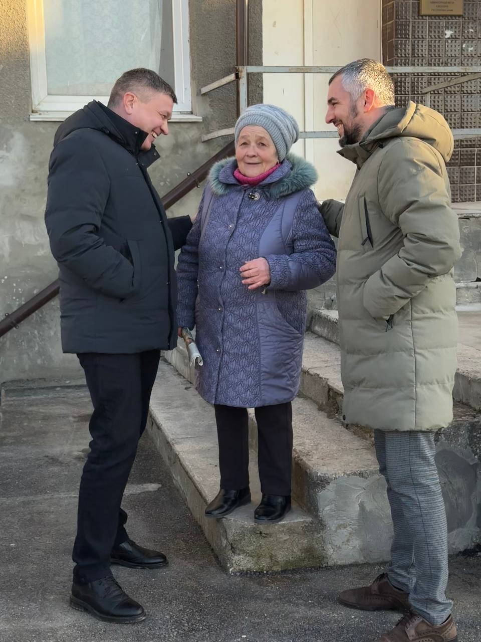 Александр Юрьев: Сегодня пообщался с жильцами многоквартирных домов посёлка Новоозёрное, которые обслуживает ООО «Мир» Александр Юрьев: Сегодня пообщался с жильцами многоквартирных домов посёлка Новоозёрное, которые обслуживает ООО «Мир»