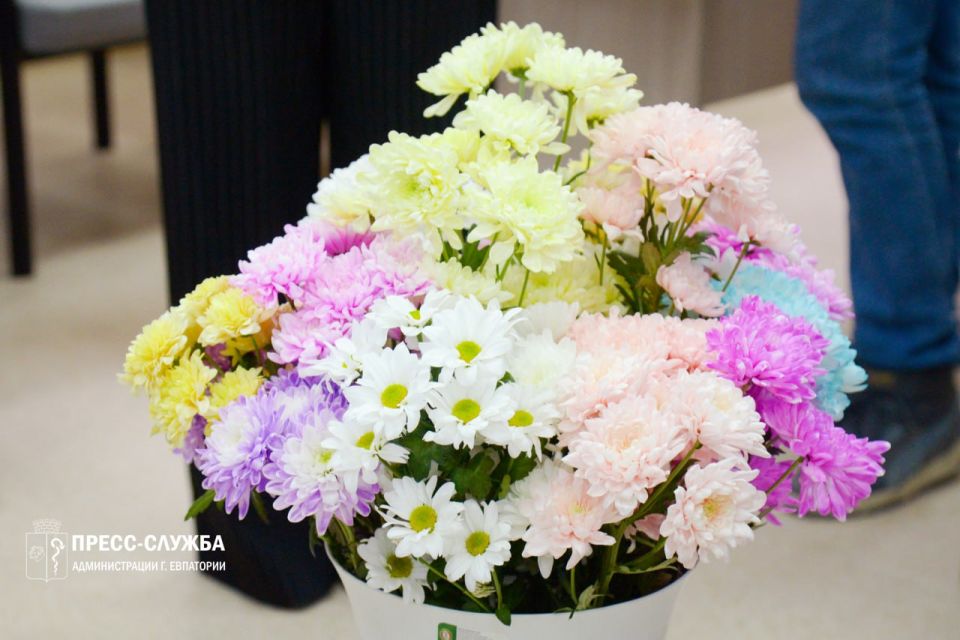 В Евпатории собрали крымский букет народов В Евпатории собрали крымский букет народов