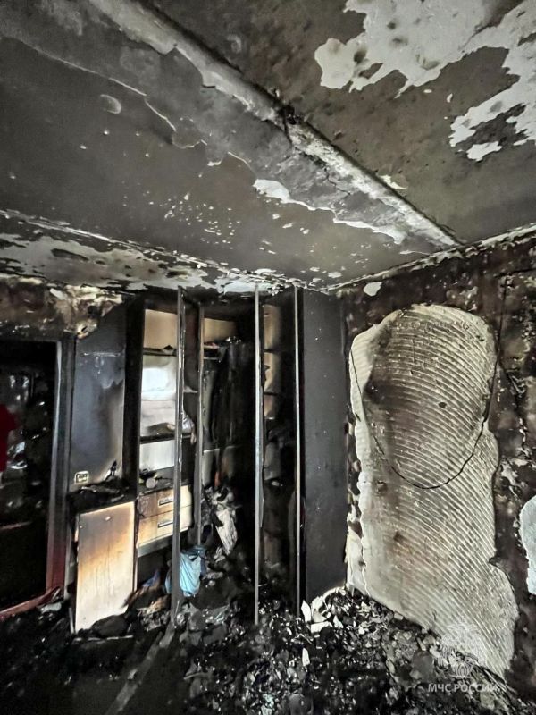 Пятерых человек, в том числе двоих детей, спасли на пожаре в Севастополе Пятерых человек, в том числе двоих детей, спасли на пожаре в Севастополе