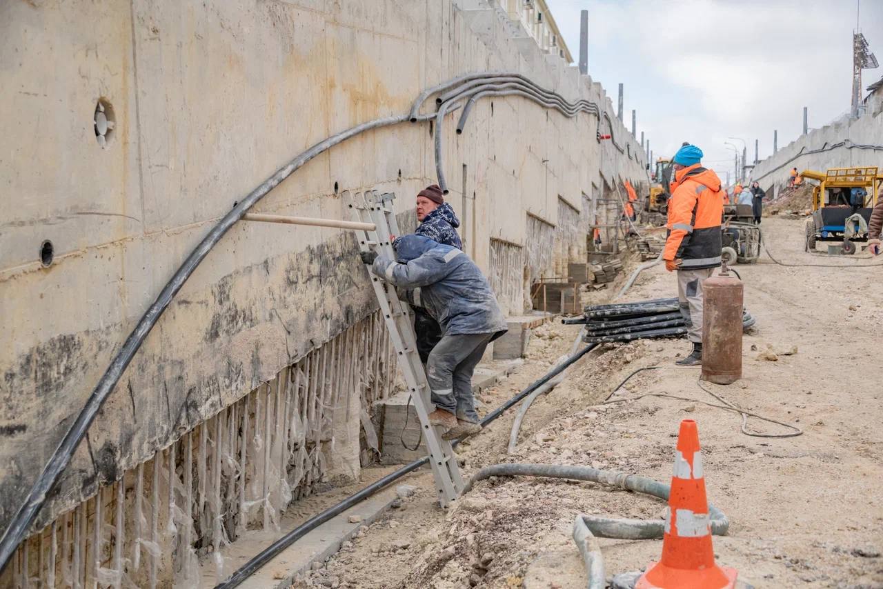 Михаил Развожаев: Продолжаем капремонт подпорных стен на улице Адмирала Октябрьского: тротуары на лестничных сходах готовы на 40%, а весь объект в целом — на 76% Михаил Развожаев: Продолжаем капремонт подпорных стен на улице Адмирала Октябрьского: тротуары на лестничных сходах готовы на 40%, а весь объект в целом — на 76%