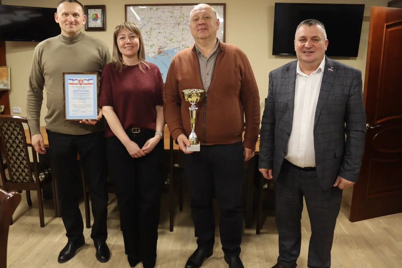 На расширенном заседании коллегии ГУ МЧС Республики Крым под руководством Председателя Совета министров Республики Крым Юрия Гоцанюка вчера подведены итоги работы службы за 2025 год, поставлены задачи на перспективу На расширенном заседании коллегии ГУ МЧС Республики Крым под руководством Председателя Совета министров Республики Крым Юрия Гоцанюка вчера подведены итоги работы службы за 2025 год, поставлены задачи на перспективу