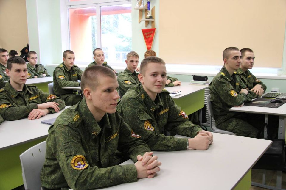 ����������� ������ ������� ������������������ � ���������������� ������ � ��������� �����