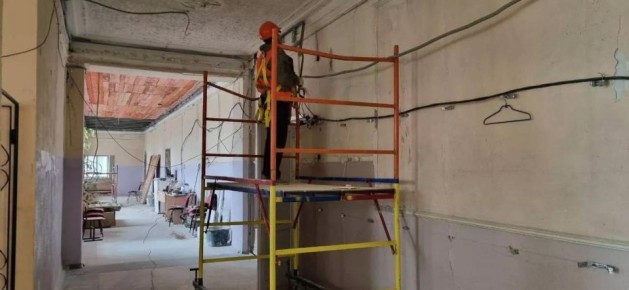 В Севастополе ремонтируют построенный в 1937 году корпус начальной школы