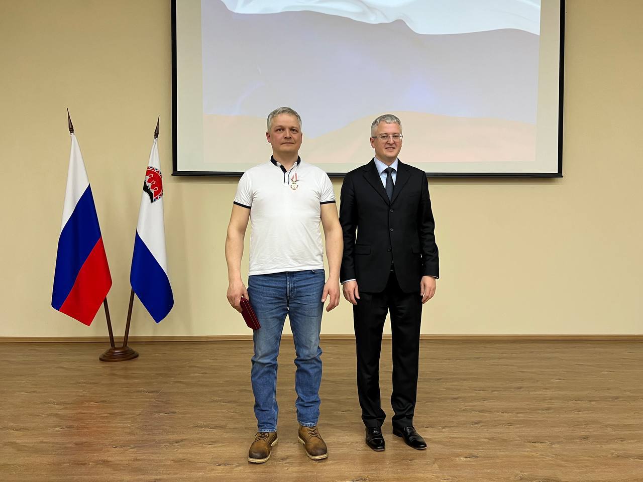 Медики Камчатки получили награды за героизм во время сильнейшего землетрясения Медики Камчатки получили награды за героизм во время сильнейшего землетрясения