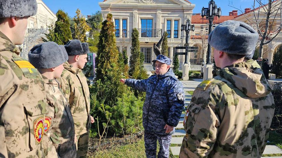 Курсанты высших учебных заведений Росгвардии проходят стажировку в Крыму