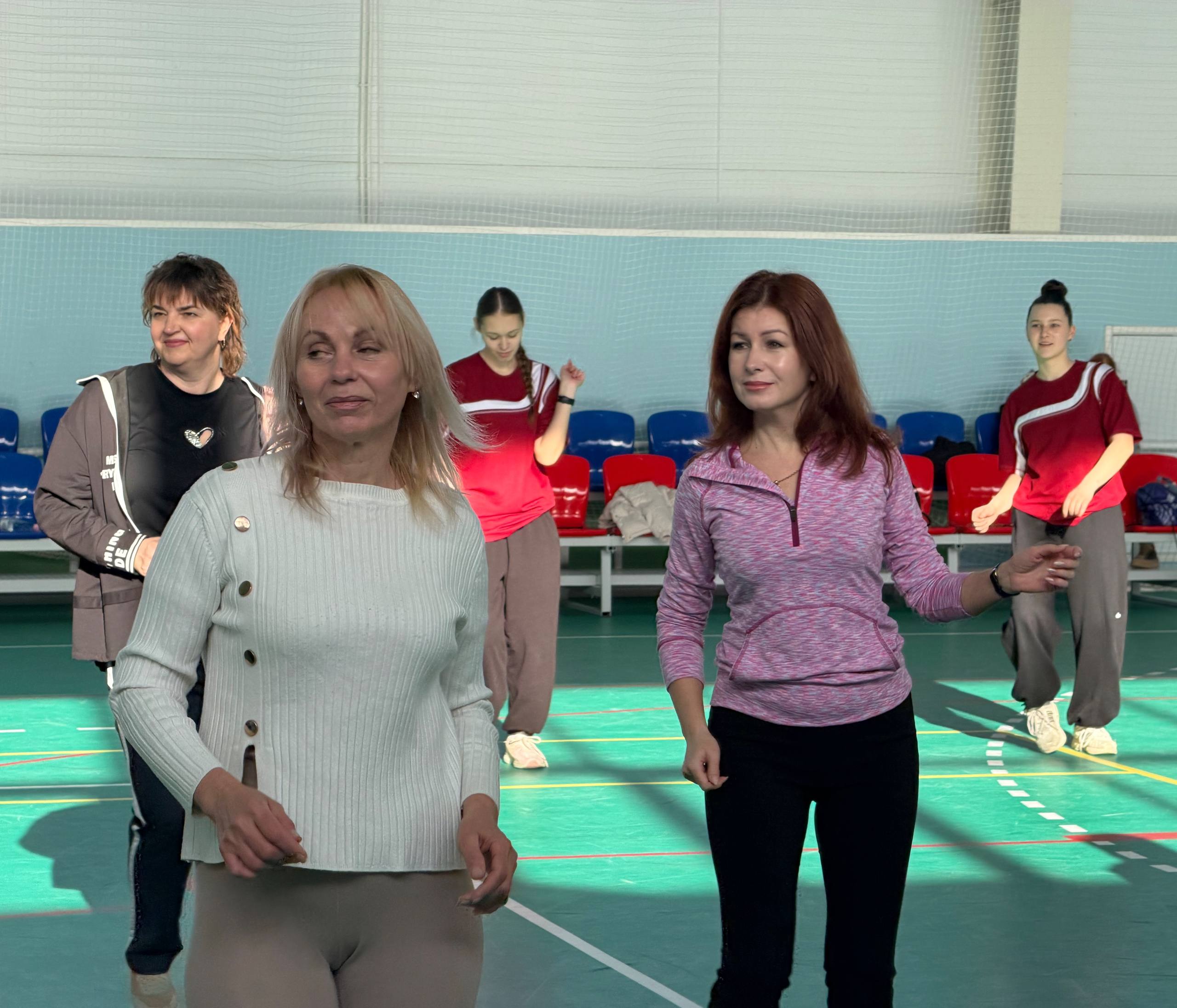 Ольга Торубарова: #ТанцуйСоМной в Кировском районе! Ольга Торубарова: #ТанцуйСоМной в Кировском районе!