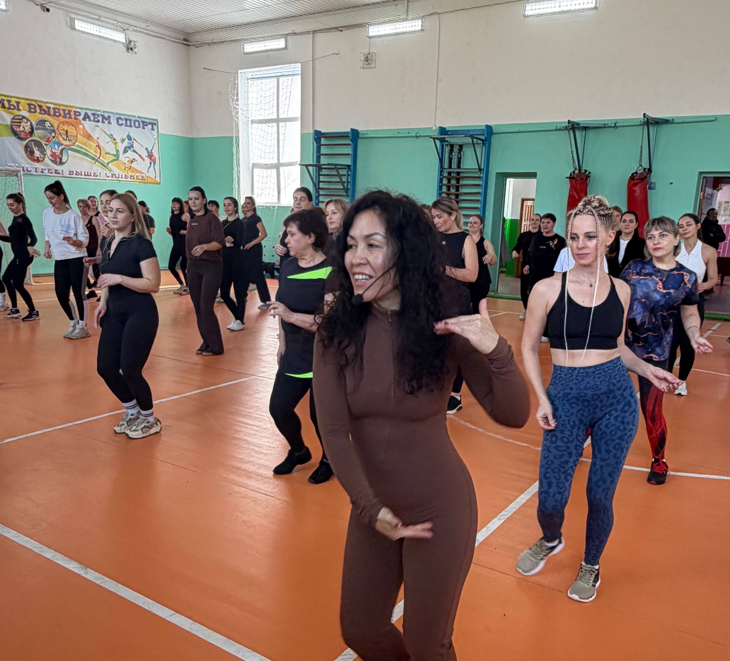 Ольга Торубарова: #ТанцуйСоМной в Ленинском районе Ольга Торубарова: #ТанцуйСоМной в Ленинском районе