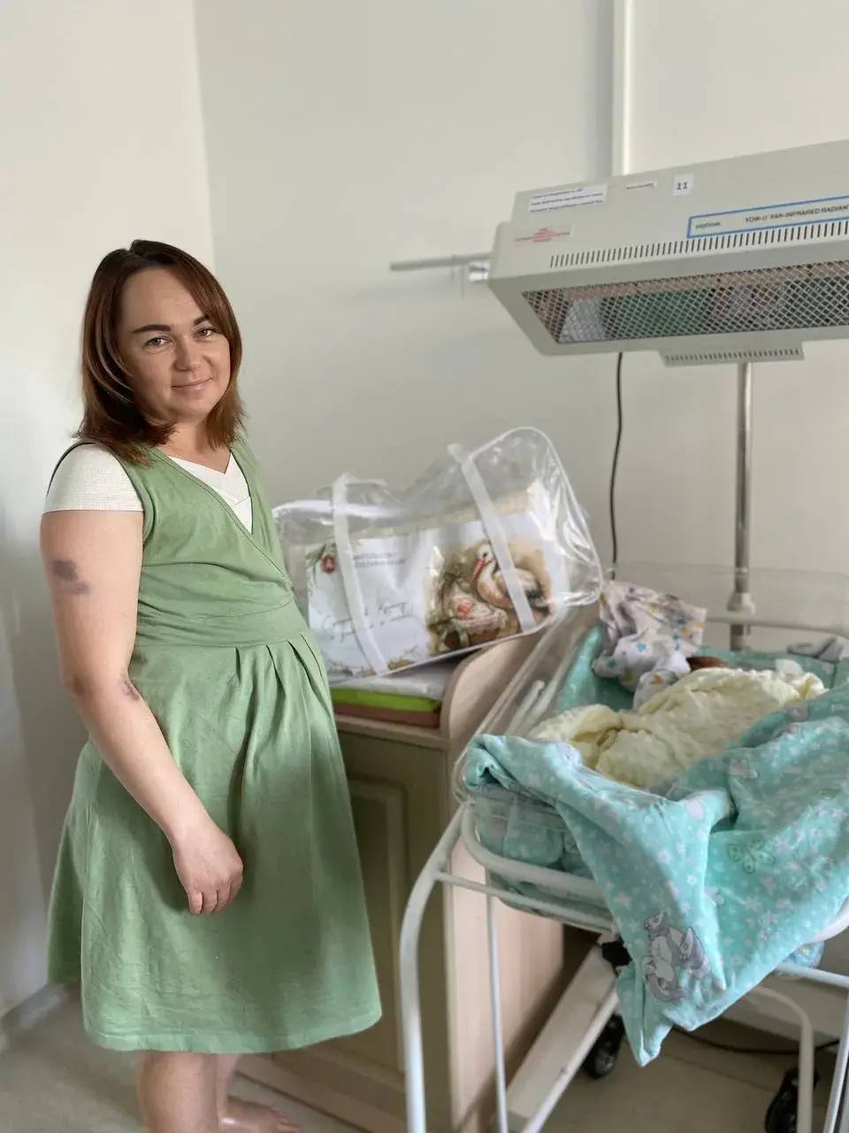 В Крыму стартовала акция «Подарок новорожденному. Сделано в Крыму, с заботой о тебе» В Крыму стартовала акция «Подарок новорожденному. Сделано в Крыму, с заботой о тебе»