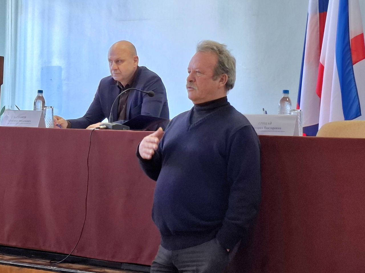 Александр Харламов: Провел аппаратное совещание по социально значимым вопросам района с руководителями структурных подразделений администрации, организаций и служб Советского района Александр Харламов: Провел аппаратное совещание по социально значимым вопросам района с руководителями структурных подразделений администрации, организаций и служб Советского района