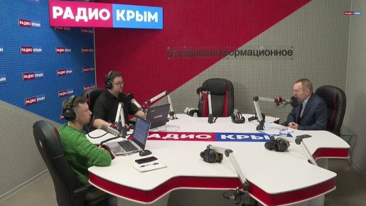 Бахарев: несмотря на давление, экономика России продолжает расти