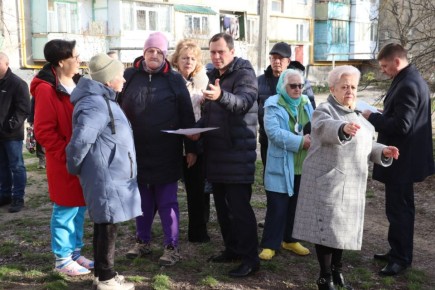 В этом месяце в Керчи стартуют работы по благоустройству 11 придомовых территорий