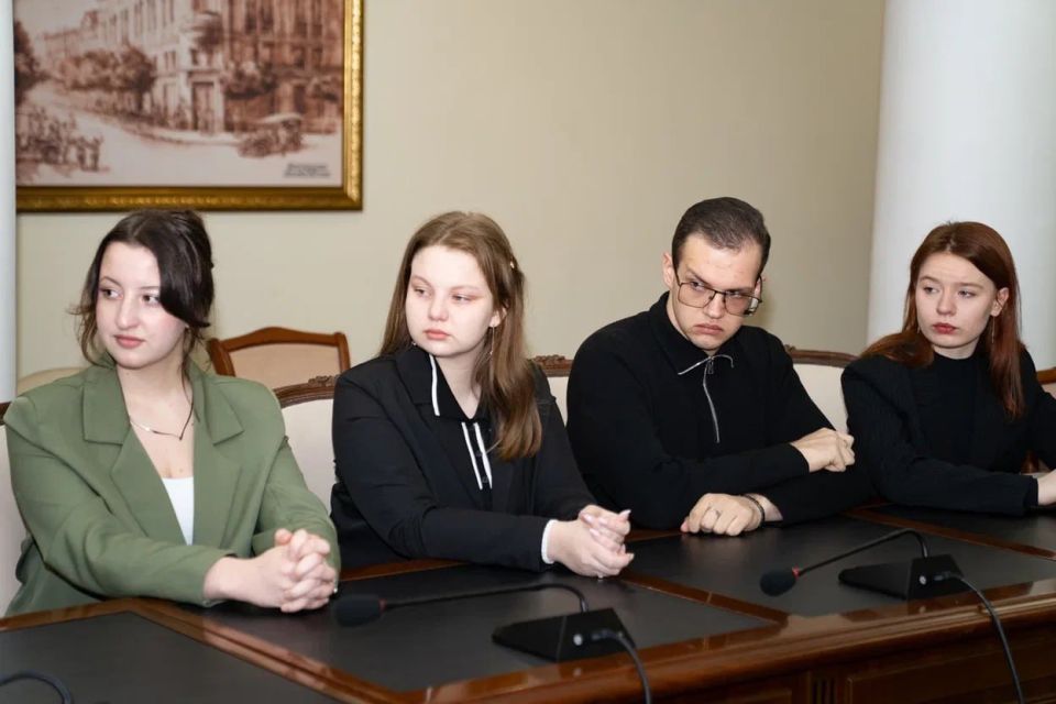 Михаил Афанасьев: Встретился со студентами КФУ Михаил Афанасьев: Встретился со студентами КФУ