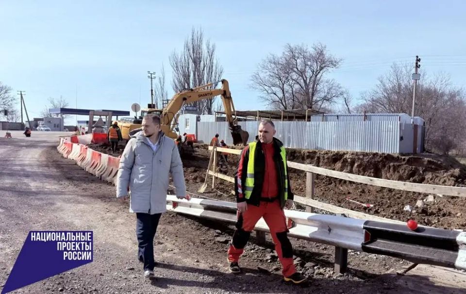 В Нижнегорском районе ремонтируют мост, который соединяет три села