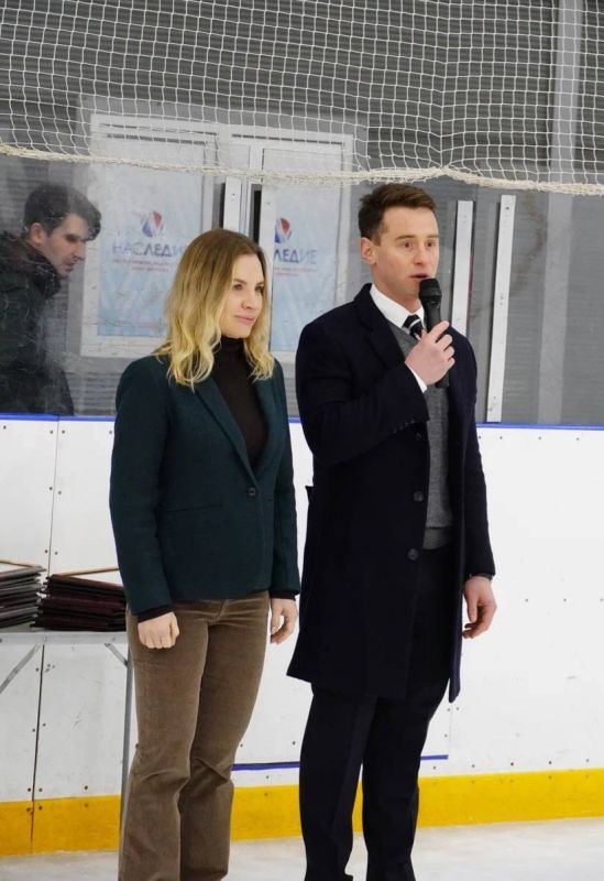 Ольга Торубарова: Наградила победителей Всероссийских соревнований «Золотая шайба» Ольга Торубарова: Наградила победителей Всероссийских соревнований «Золотая шайба»