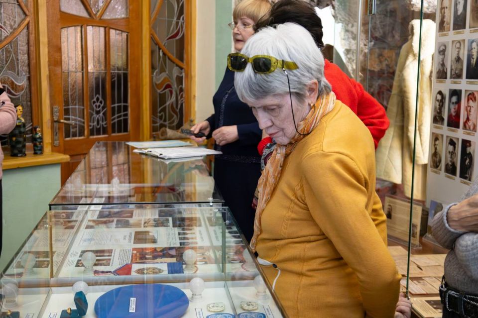 Историки и краеведы Крыма посетили постоянно действующую экспозицию МВД по Республике Крым Историки и краеведы Крыма посетили постоянно действующую экспозицию МВД по Республике Крым