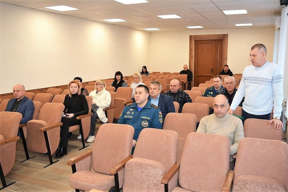 Александр Соколовский: При участии Главы муниципального образования Елены Стельмах провёл аппаратное совещание с руководителями предприятий, учреждений и организаций Александр Соколовский: При участии Главы муниципального образования Елены Стельмах провёл аппаратное совещание с руководителями предприятий, учреждений и организаций