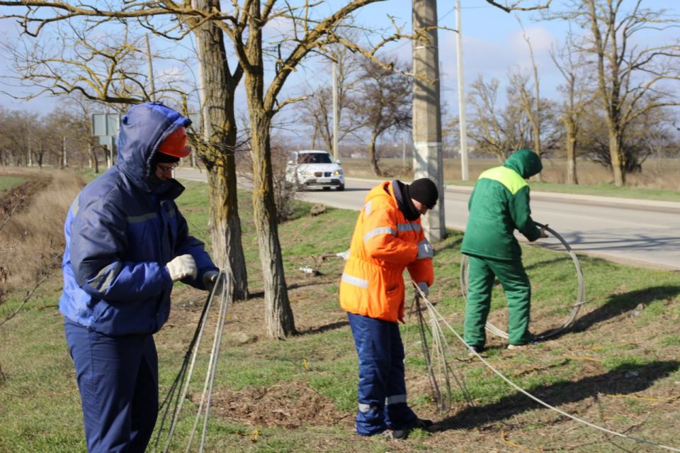 В Керчи ведется постоянная работа по обеспечению бесперебойного функционирования системы уличного освещения В Керчи ведется постоянная работа по обеспечению бесперебойного функционирования системы уличного освещения