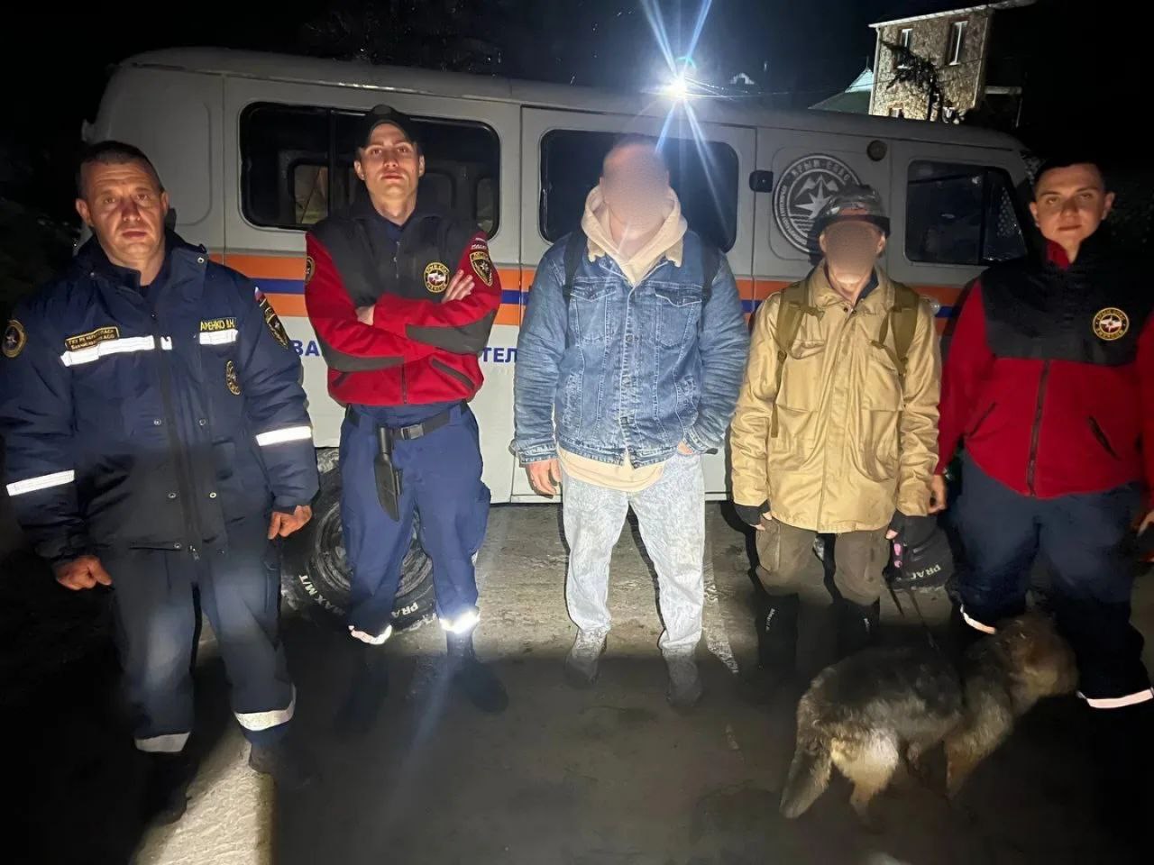 Туристы потерялись ночью в районе Мангуп-Кале