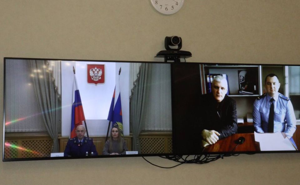 Во Всероссийский день приема предпринимателей прокурор Крыма провел тематический прием Во Всероссийский день приема предпринимателей прокурор Крыма провел тематический прием