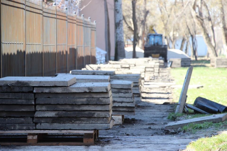 Стартовали работы по подготовке к благоустройству территории в районе Политехнического колледжа (остановка «Фабрика-кухня») Стартовали работы по подготовке к благоустройству территории в районе Политехнического колледжа (остановка «Фабрика-кухня»)