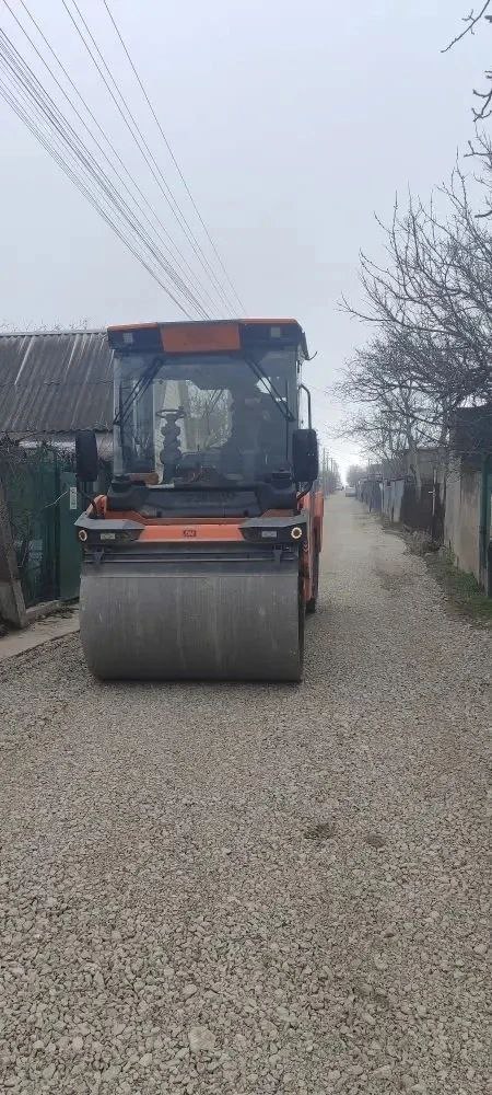 Александр Харламов: Советским ДЭУ филиала «Нижнегорское ДРСУ» проводятся работы по профилированию гравийных дорог в селе Краснофлотское на улицах Юбилейная, Заречная, Крайняя, проезд к кладбищу, проезд от ул. Молодежная до... Александр Харламов: Советским ДЭУ филиала «Нижнегорское ДРСУ» проводятся работы по профилированию гравийных дорог в селе Краснофлотское на улицах Юбилейная, Заречная, Крайняя, проезд к кладбищу, проезд от ул. Молодежная до...