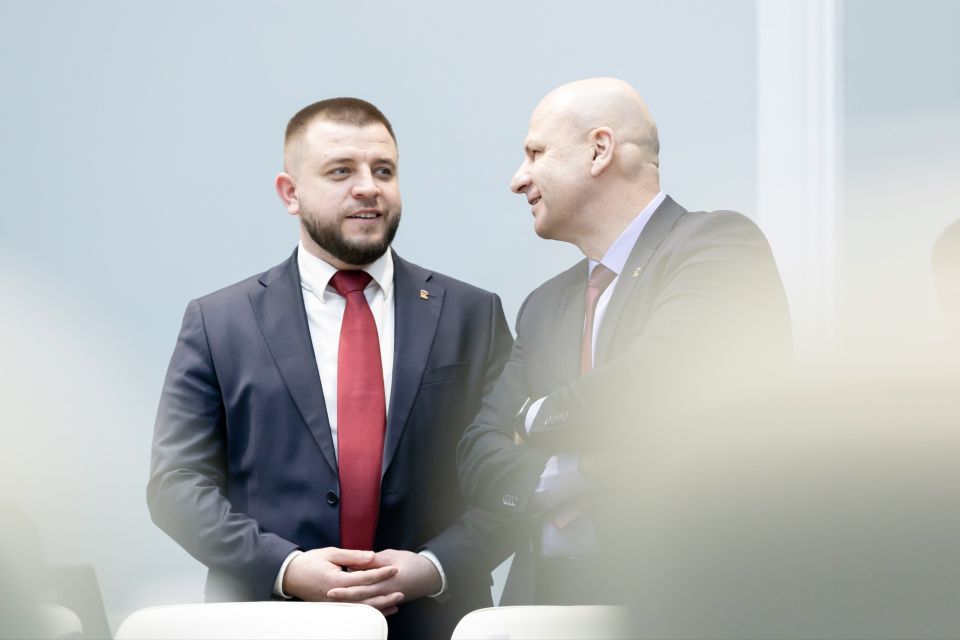 Владимир Константинов: Власть — это большая ответственность, возложенная на тех, кому крымчане доверили представлять их интересы на уровне сельского поселения, города или района, республики Владимир Константинов: Власть — это большая ответственность, возложенная на тех, кому крымчане доверили представлять их интересы на уровне сельского поселения, города или района, республики