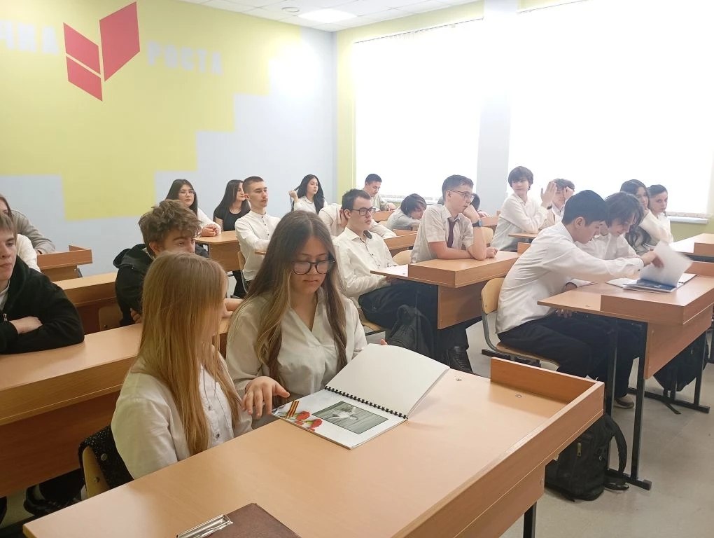 В рамках Декады архивных учреждений в Кировском районе продолжаются встречи с подрастающим поколением В рамках Декады архивных учреждений в Кировском районе продолжаются встречи с подрастающим поколением