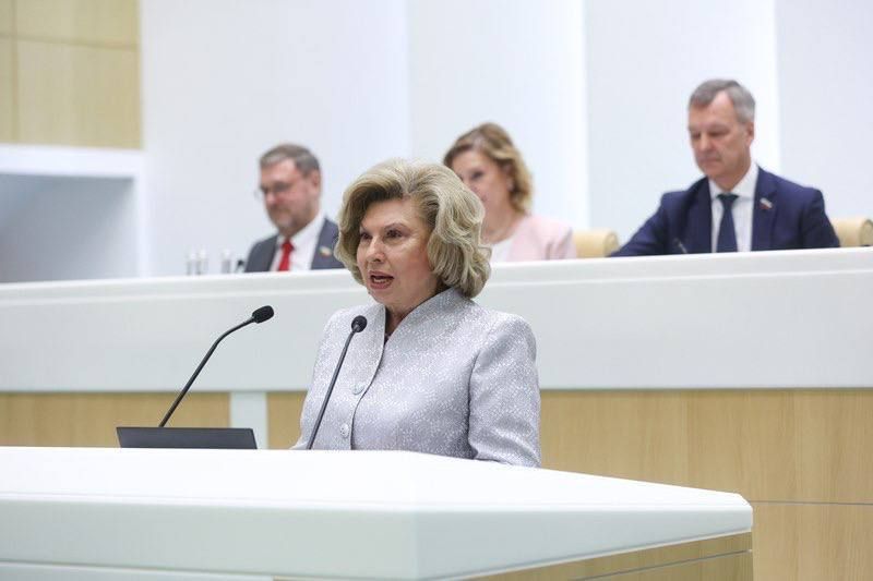 Юрий Нимченко: В Совете Федерации состоялось очередное пленарное заседание под председательством Валентины Ивановны Матвиенко Юрий Нимченко: В Совете Федерации состоялось очередное пленарное заседание под председательством Валентины Ивановны Матвиенко