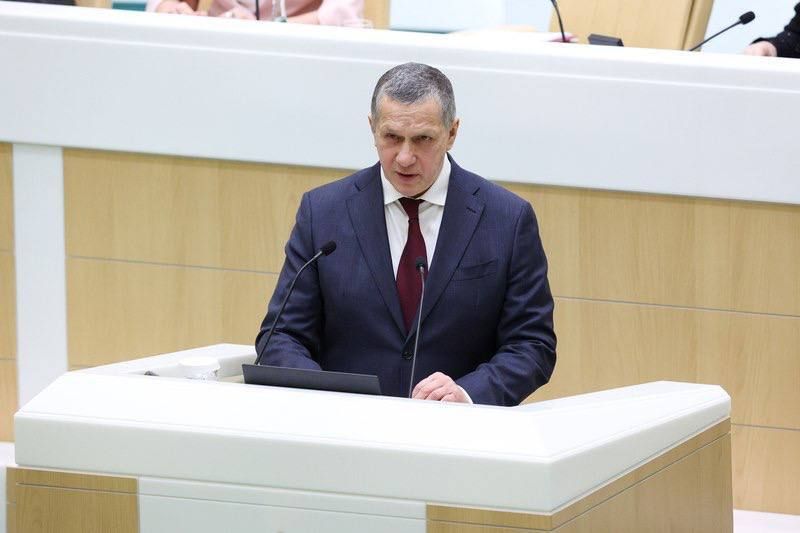 Юрий Нимченко: В Совете Федерации состоялось очередное пленарное заседание под председательством Валентины Ивановны Матвиенко Юрий Нимченко: В Совете Федерации состоялось очередное пленарное заседание под председательством Валентины Ивановны Матвиенко