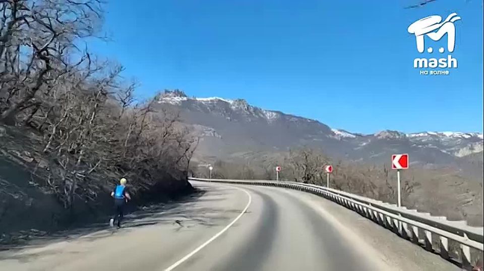 Марафонец пробежал 120 км из Судака в Ялту за 14 часов