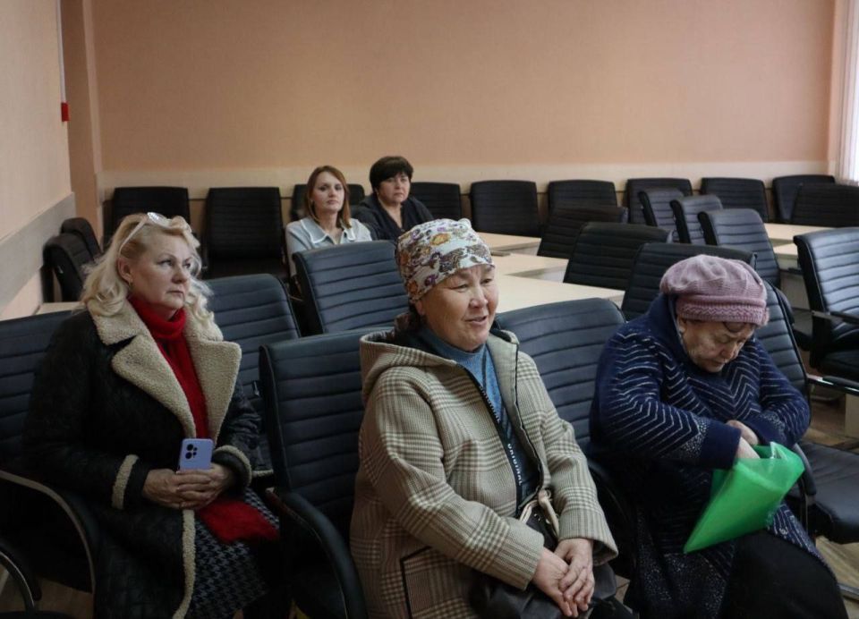 Инна Федоренко: Сегодня депутат Государственной Думы Федерального Собрания Российской Федерации Михаил Сергеевич Шеремет провел выездной приём жителей Джанкойского района Инна Федоренко: Сегодня депутат Государственной Думы Федерального Собрания Российской Федерации Михаил Сергеевич Шеремет провел выездной приём жителей Джанкойского района